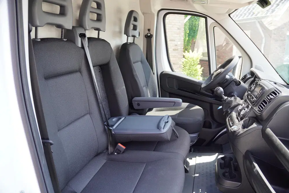 Fiat Ducato L4H2 MultiJet 140 pk Airco uit 2024, foto 3