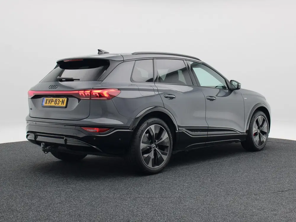 Audi Q6 e-tron S edition performance 100 kWh 306 Pk uit 2025, foto 2