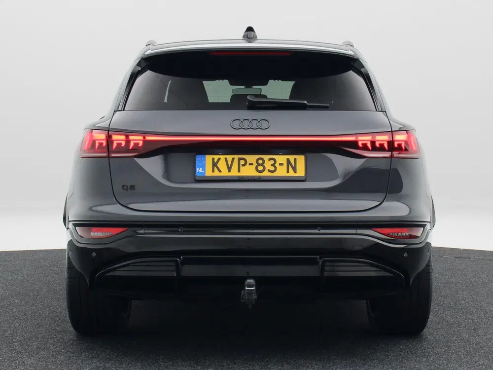 Audi Q6 e-tron S edition performance 100 kWh 306 Pk uit 2025, foto 6