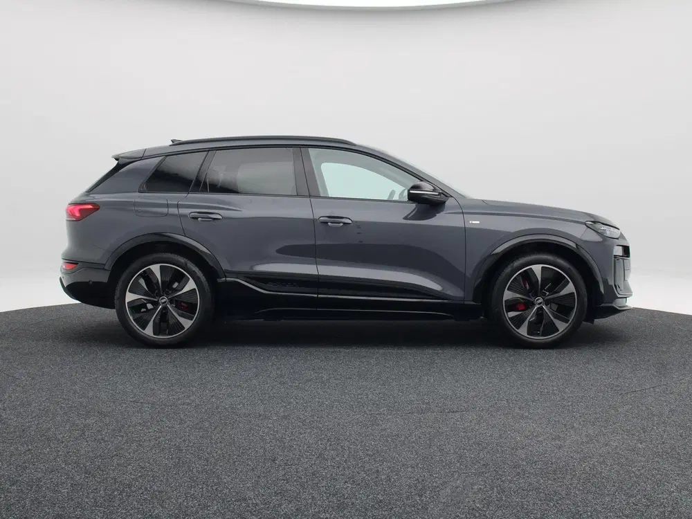 Audi Q6 e-tron S edition performance 100 kWh 306 Pk uit 2025, foto 7