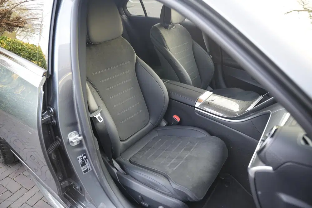 Mercedes-Benz C-Klasse 180 Business Solution AMG Burmester S uit 2025, foto 15