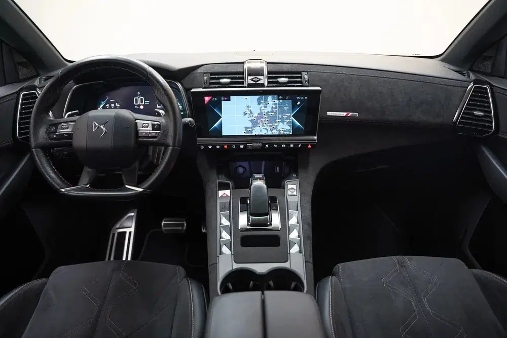 DS Automobiles DS 7 Crossback DS 7 Crossback E-Tense Performance Line Au uit 2022, foto 4