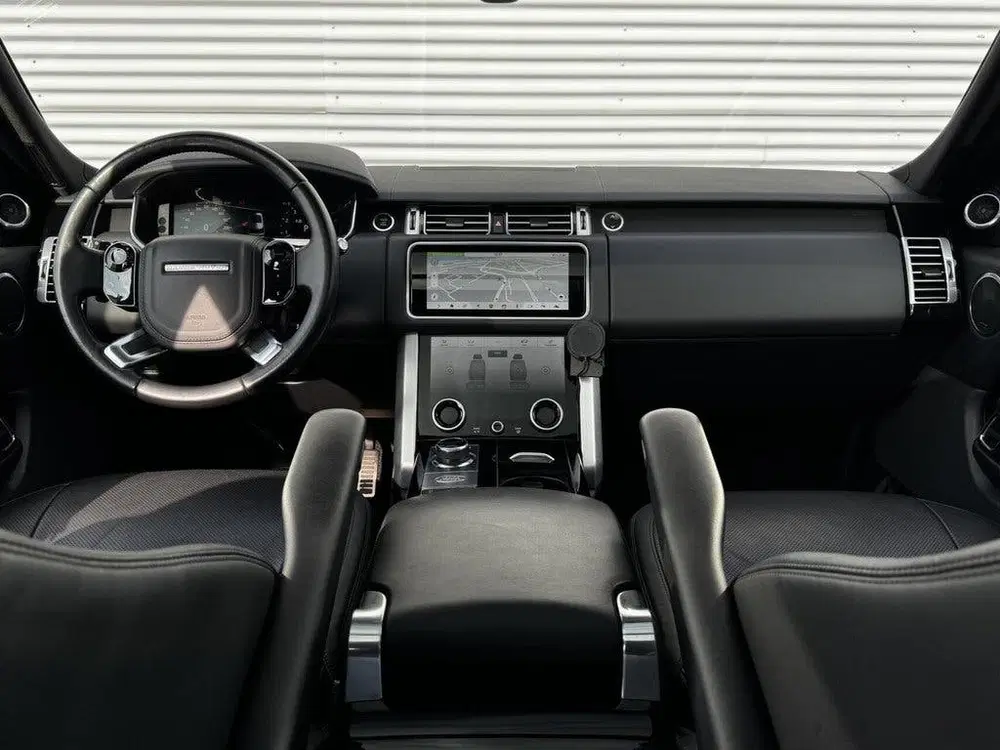 Land Rover Range Rover P400 HSE uit 2021, foto 14