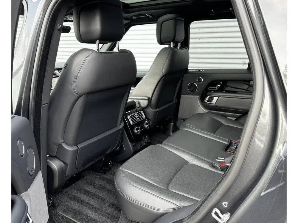 Land Rover Range Rover P400 HSE uit 2021, foto 7