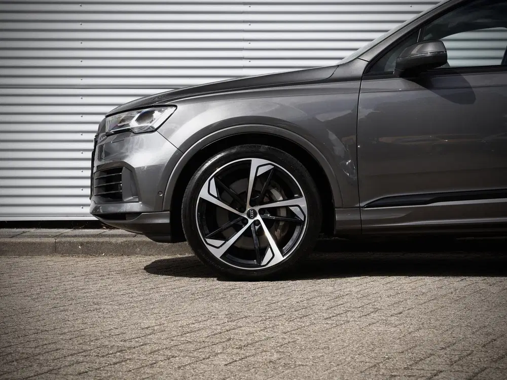 Audi Q7 55 TFSI e Quattro uit 2020, foto 10