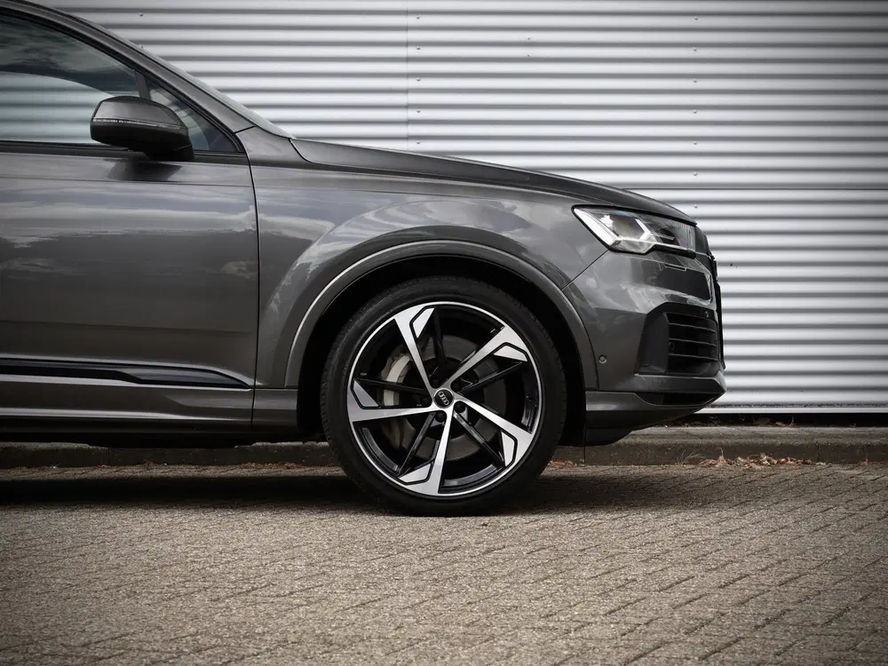 Audi Q7 55 TFSI e Quattro uit 2020, foto 15