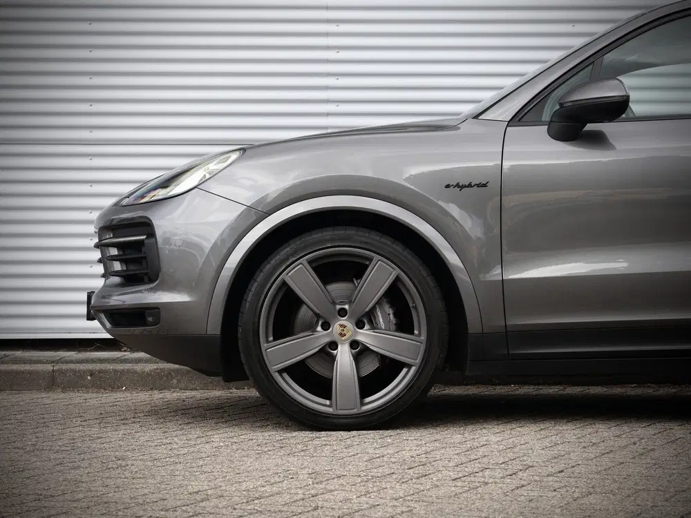 Porsche Cayenne 3.0 E-Hybrid uit 2020, foto 10