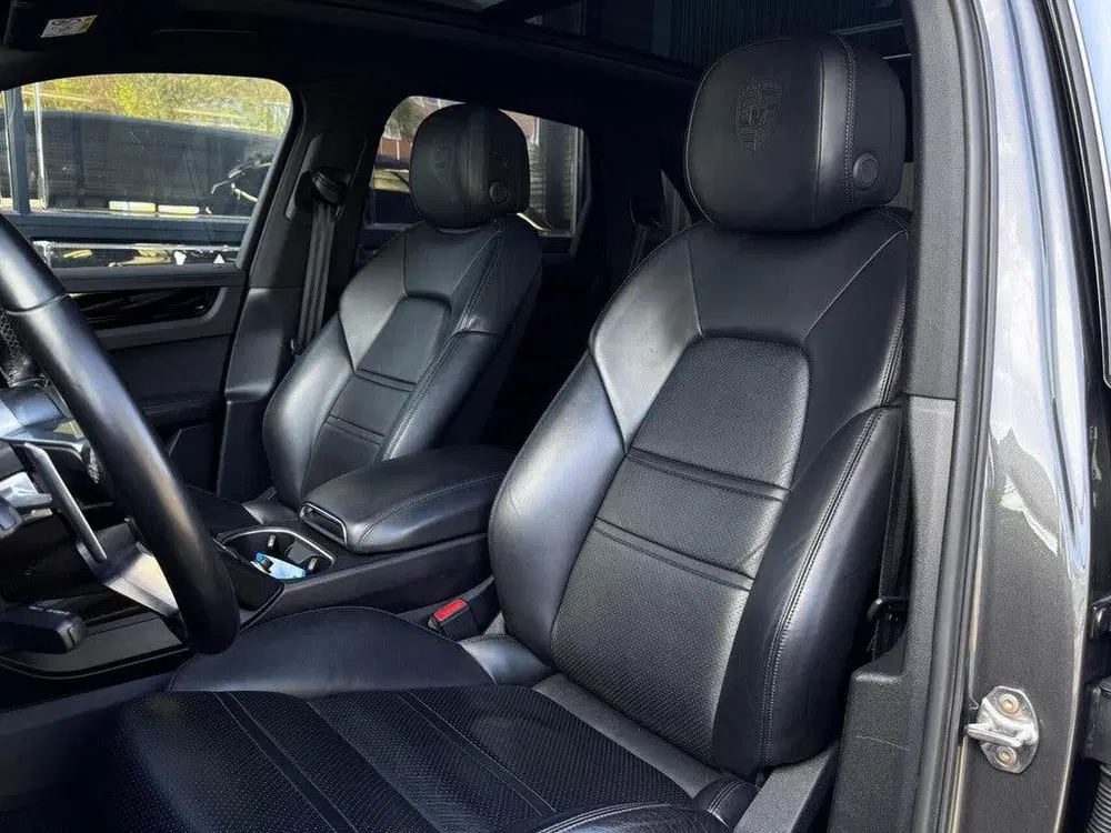 Porsche Cayenne 3.0 E-Hybrid uit 2020, foto 7