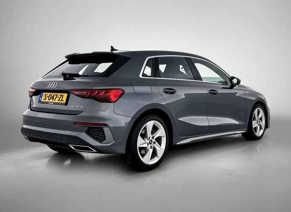 Audi A3 30 TFSI S edition 110 PK uit 2023, foto 5