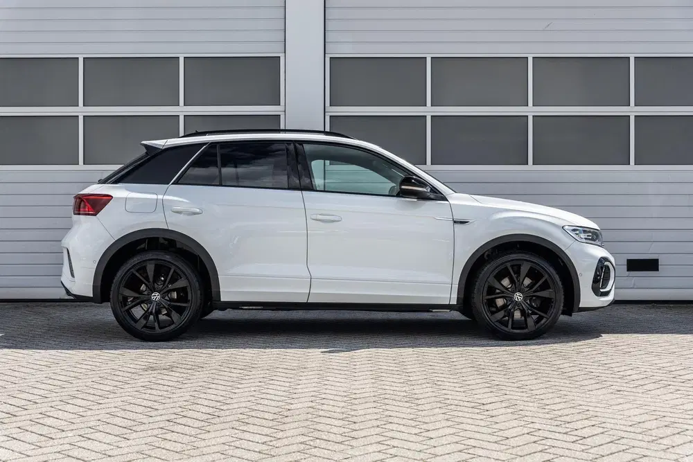 Volkswagen T-Roc 1.5 TSI 150pk DSG R-Line uit 2023, foto 3