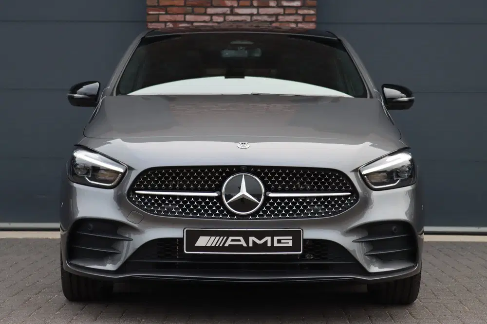 Mercedes-Benz B-Klasse 250 e AMG Line uit 2025, foto 13