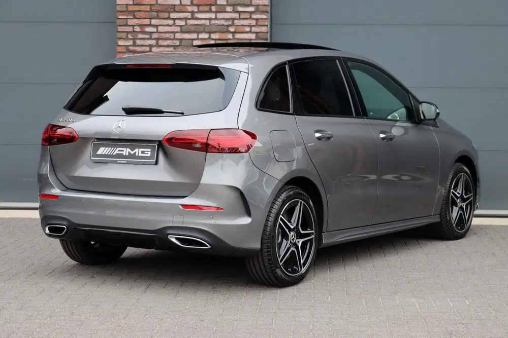 Mercedes-Benz B-Klasse 250 e AMG Line uit 2025, foto 7