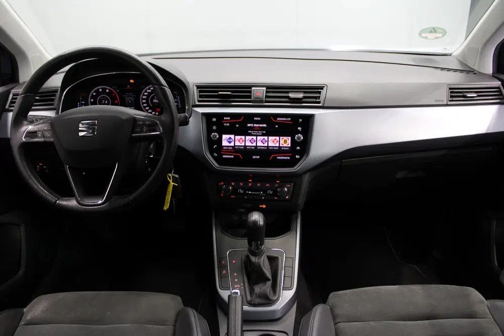 SEAT Arona 1.0 TSI Xcellence Business Intense uit 2019, foto 9