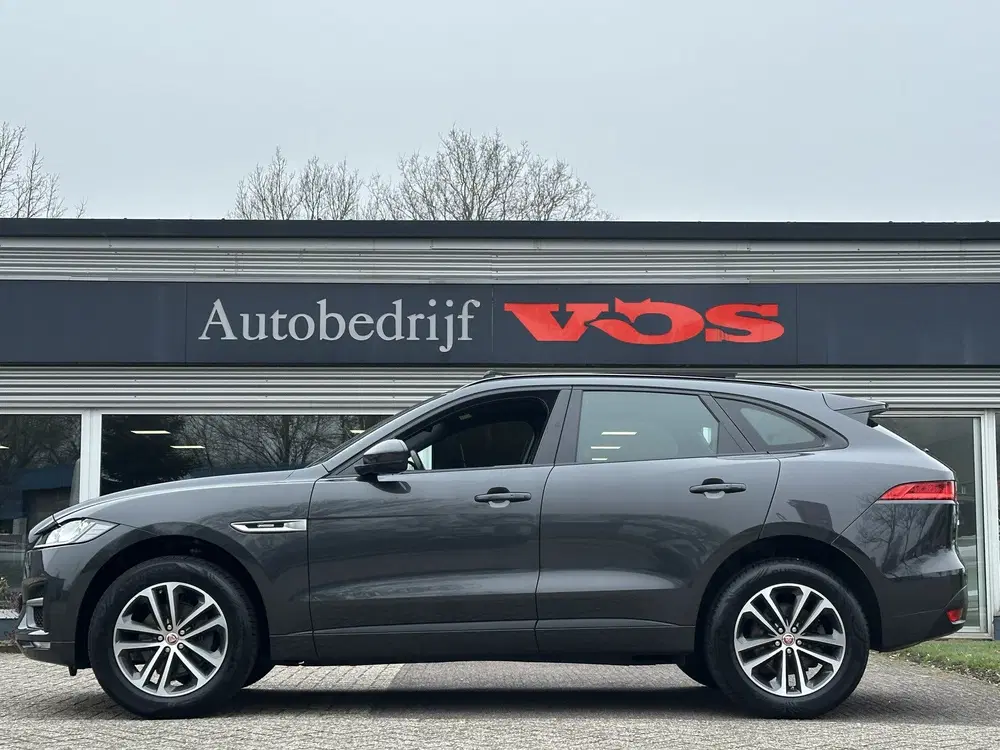 Jaguar F-Pace 2.0t AWD R-Sport uit 2020, foto 3