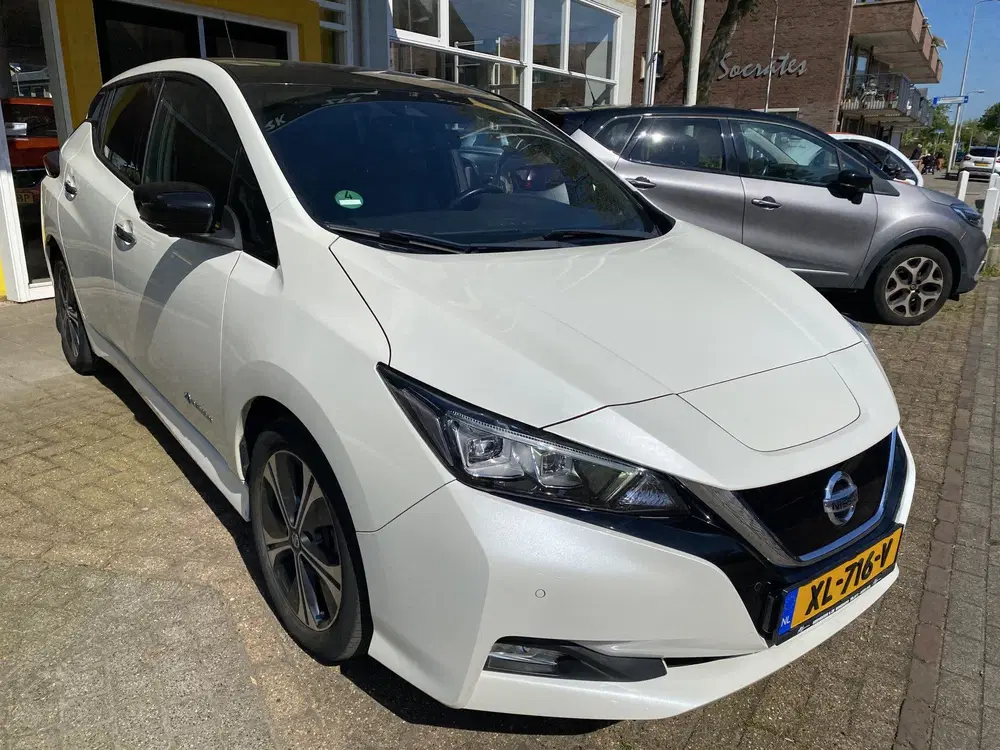 Nissan Leaf Tekna 40 kWh CAMERA AIRCO ECC PARKEERSENSO uit 2019, foto 6