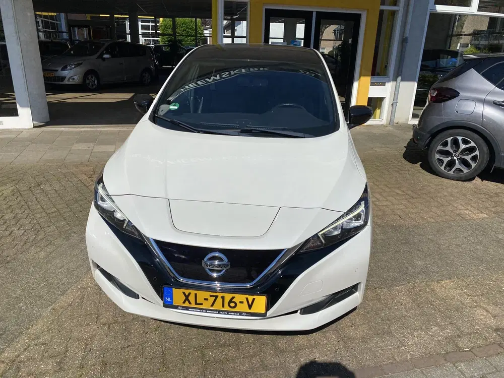 Nissan Leaf Tekna 40 kWh CAMERA AIRCO ECC PARKEERSENSO uit 2019, foto 9