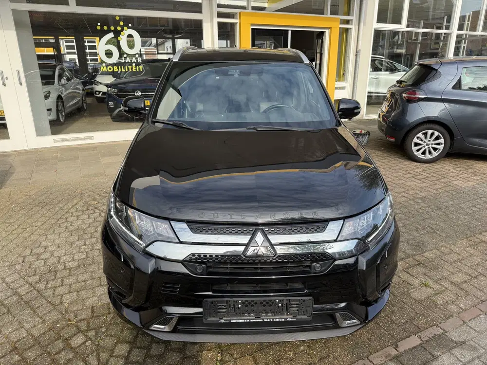 Mitsubishi Outlander 2.4 PHEV Instyle NL AUTO Leer Trekhaak uit 2020, foto 6