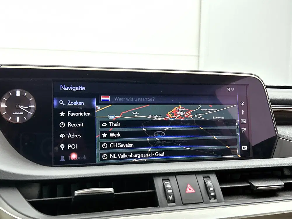 Lexus ES 300h Executive Line uit 2019, foto 10