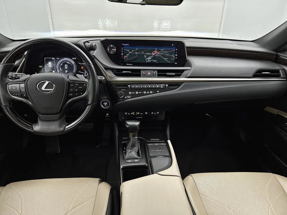 Lexus ES 300h Executive Line uit 2019, foto 5