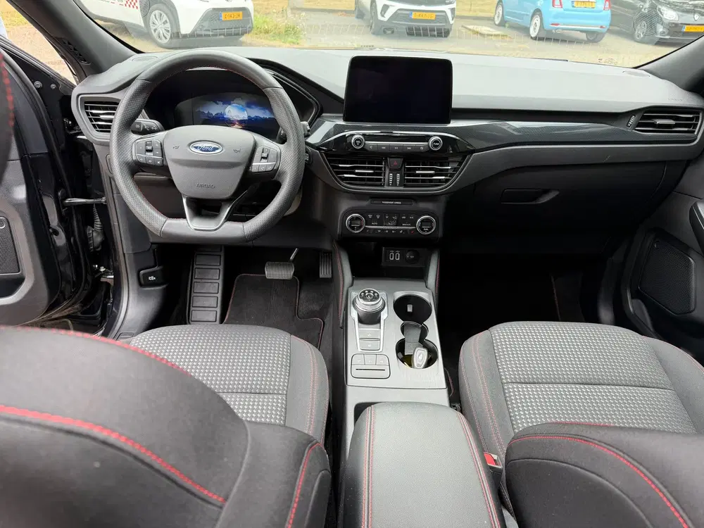 Ford Kuga 2.5 PHEV ST-Line uit 2022, foto 15