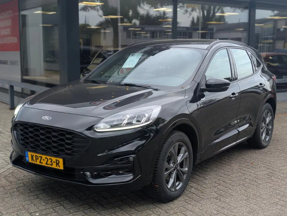 Ford Kuga 2.5 PHEV ST-Line uit 2022, foto 2