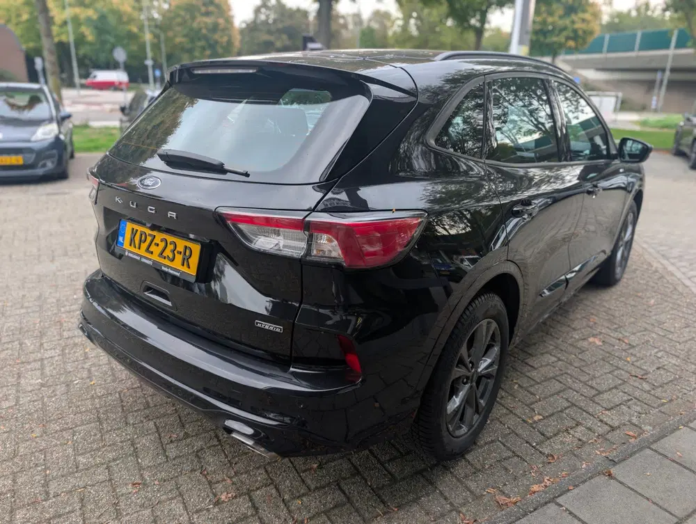 Ford Kuga 2.5 PHEV ST-Line uit 2022, foto 5