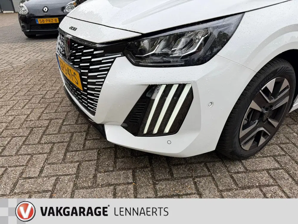 Peugeot 208 1.2 PT 100 Allure uit 2024, foto 3