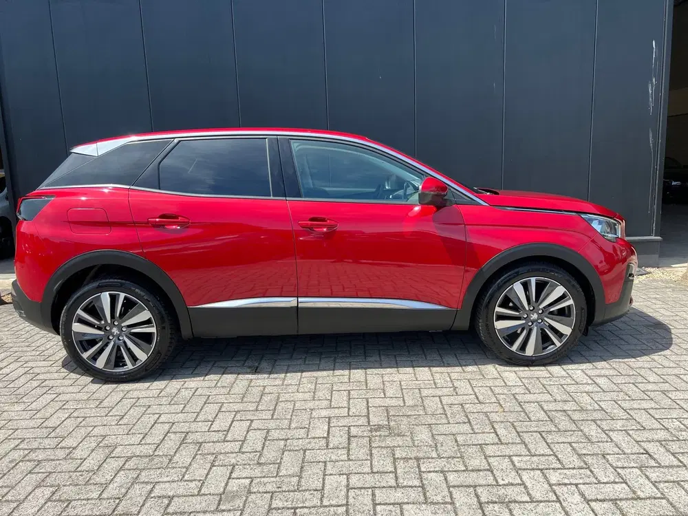 Peugeot 3008 1.2 Allure 2019 Automaat uit 2019, foto 3