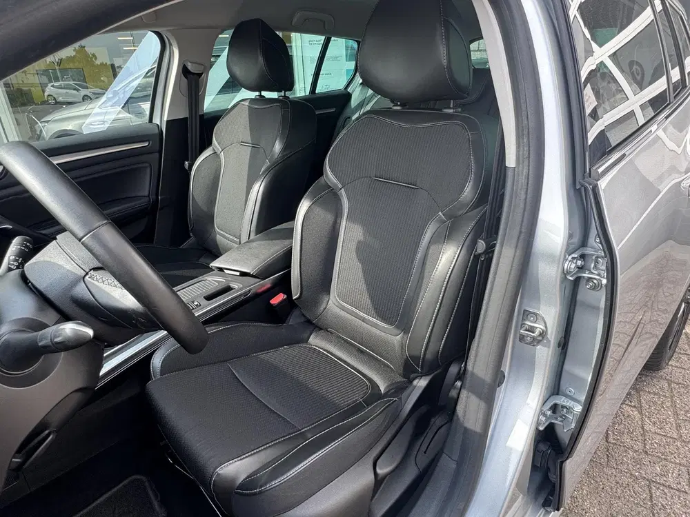 Renault Megane Mégane Estate 1.3 TCe 140 Techno uit 2023, foto 7