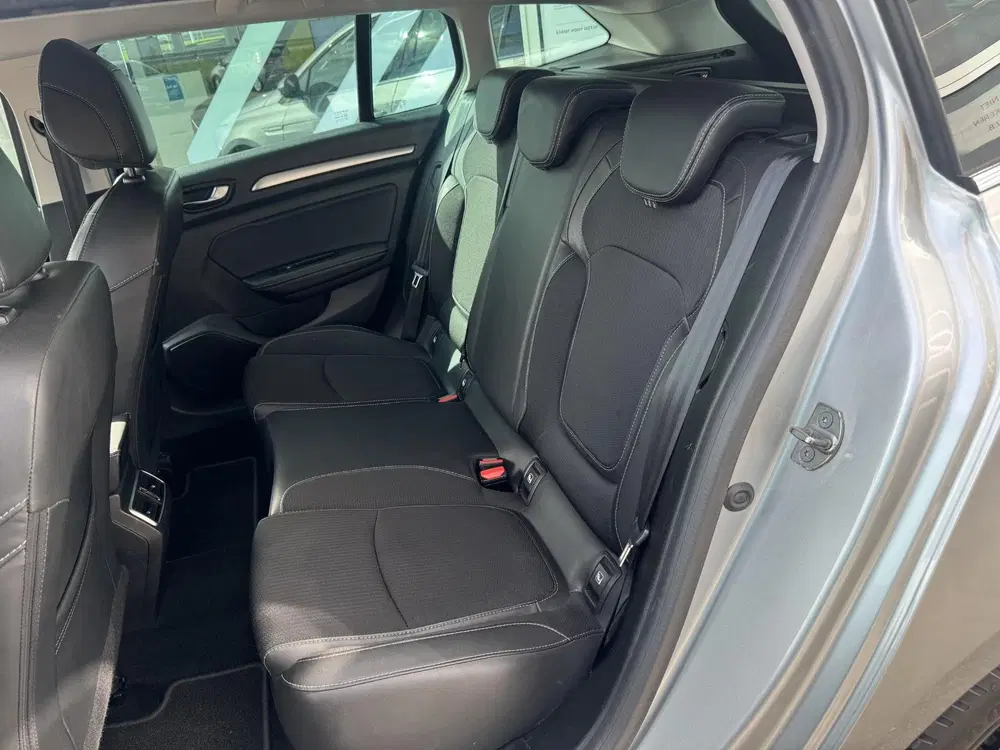 Renault Megane Mégane Estate 1.3 TCe 140 Techno uit 2023, foto 8