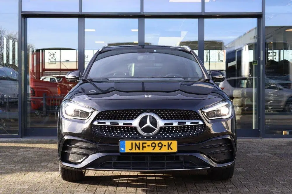 Mercedes-Benz GLA 250 E AMG LINE uit 2022, foto 7