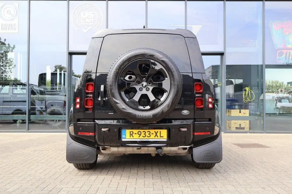 Land Rover Defender 110 Hybrid X-Dynamic S uit 2022, foto 11