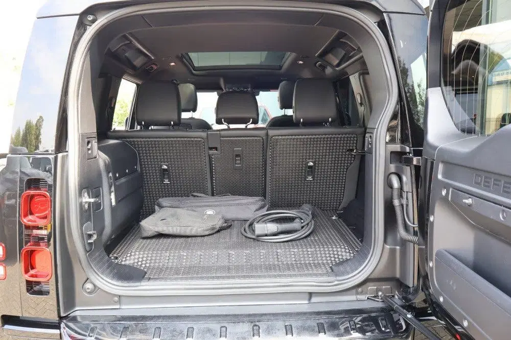 Land Rover Defender 110 Hybrid X-Dynamic S uit 2022, foto 13