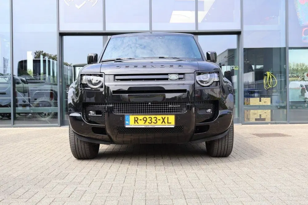 Land Rover Defender 110 Hybrid X-Dynamic S uit 2022, foto 3