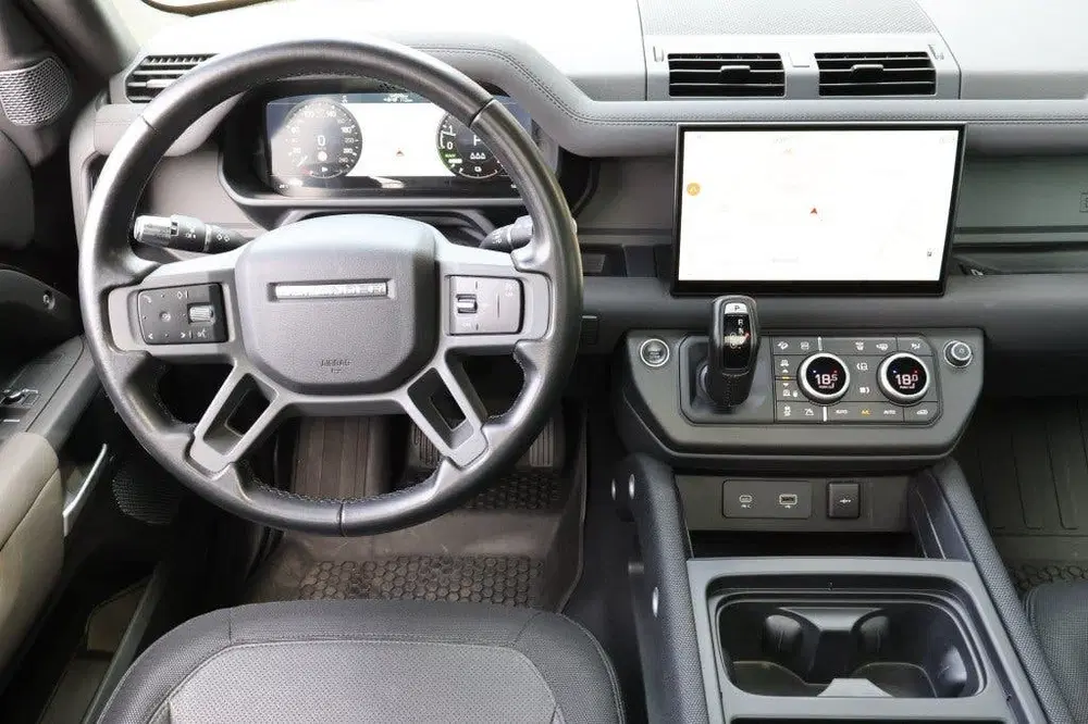 Land Rover Defender 110 Hybrid X-Dynamic S uit 2022, foto 8
