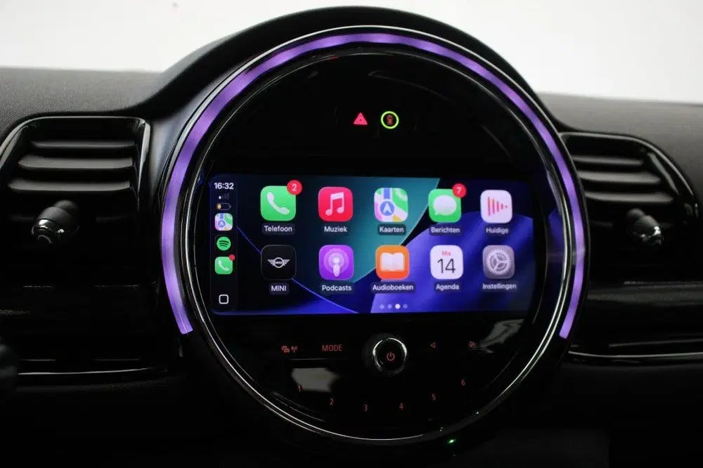 Mini Cooper 1.5 Business Edition Automaat uit 2023, foto 5