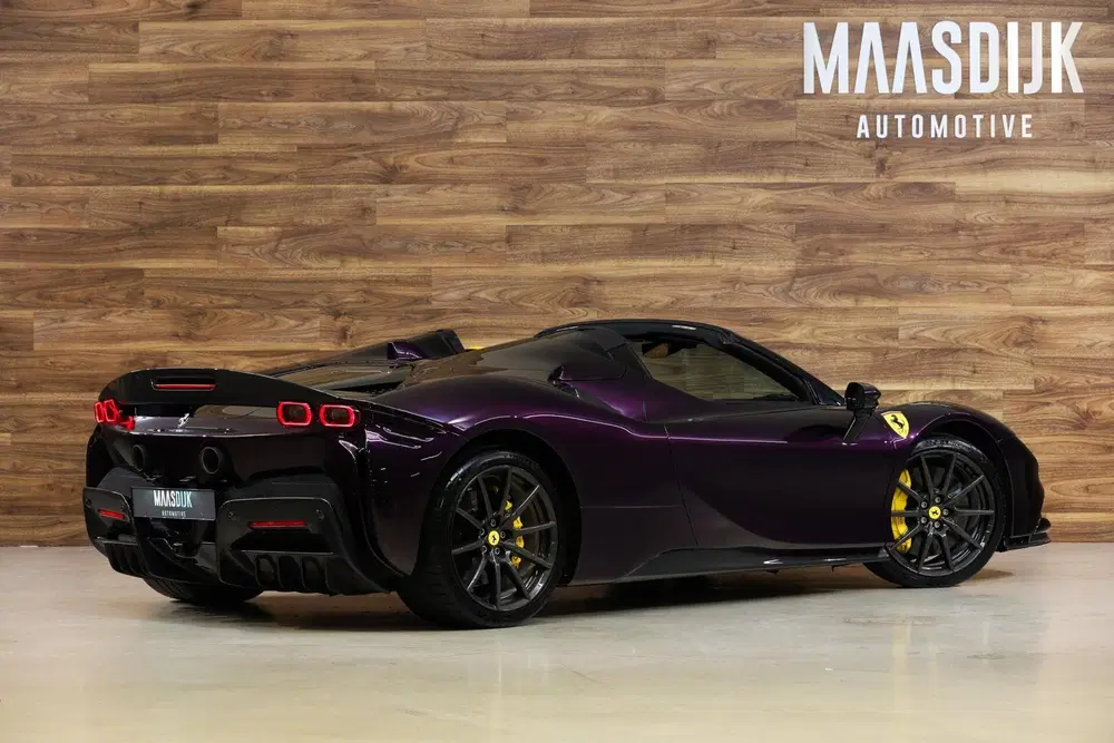 Ferrari SF90 Spider 4.0 V8 uit 2025, foto 10