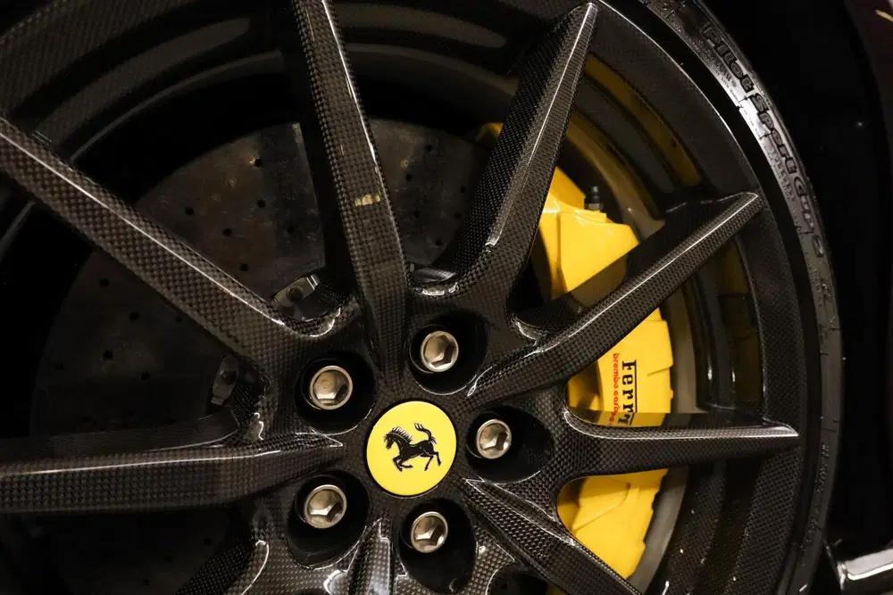 Ferrari SF90 Spider 4.0 V8 uit 2025, foto 13