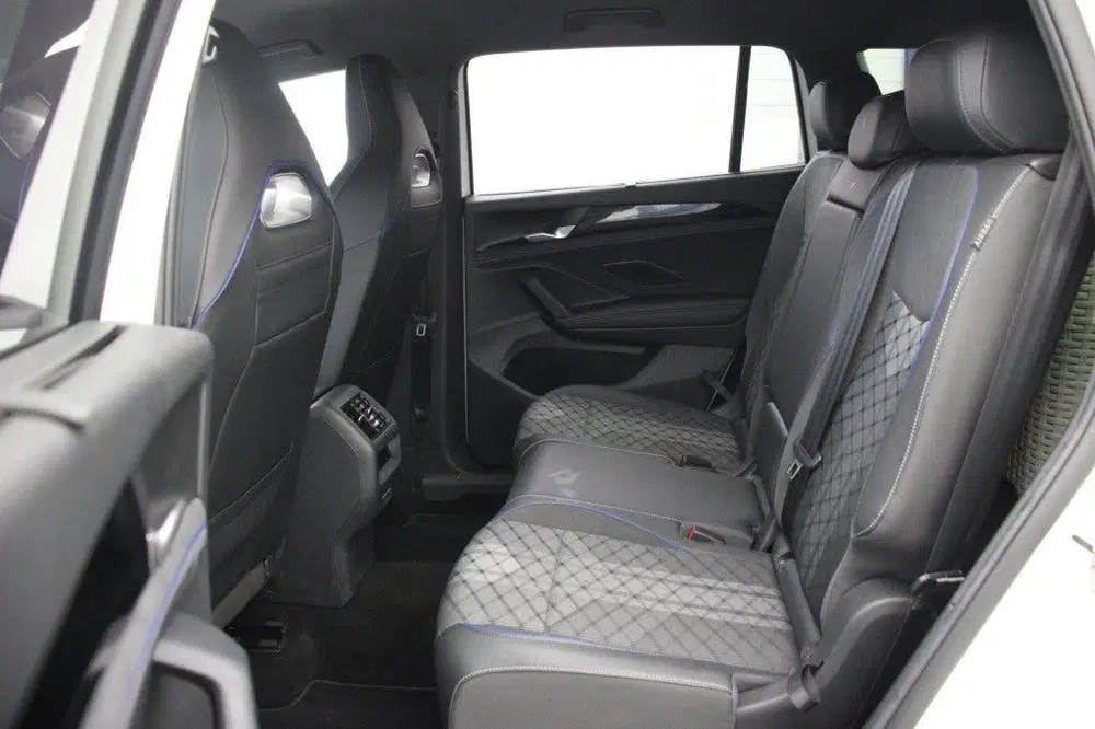 Volkswagen Tayron 1.5 eTSI R-Line Edition 7 Persoons Automaa uit 2025, foto 10