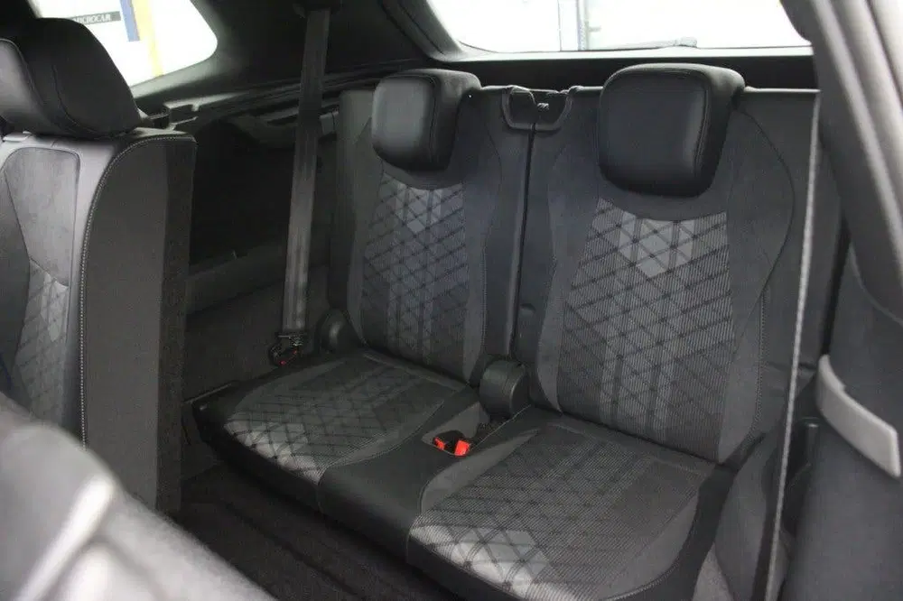 Volkswagen Tayron 1.5 eTSI R-Line Edition 7 Persoons Automaa uit 2025, foto 12