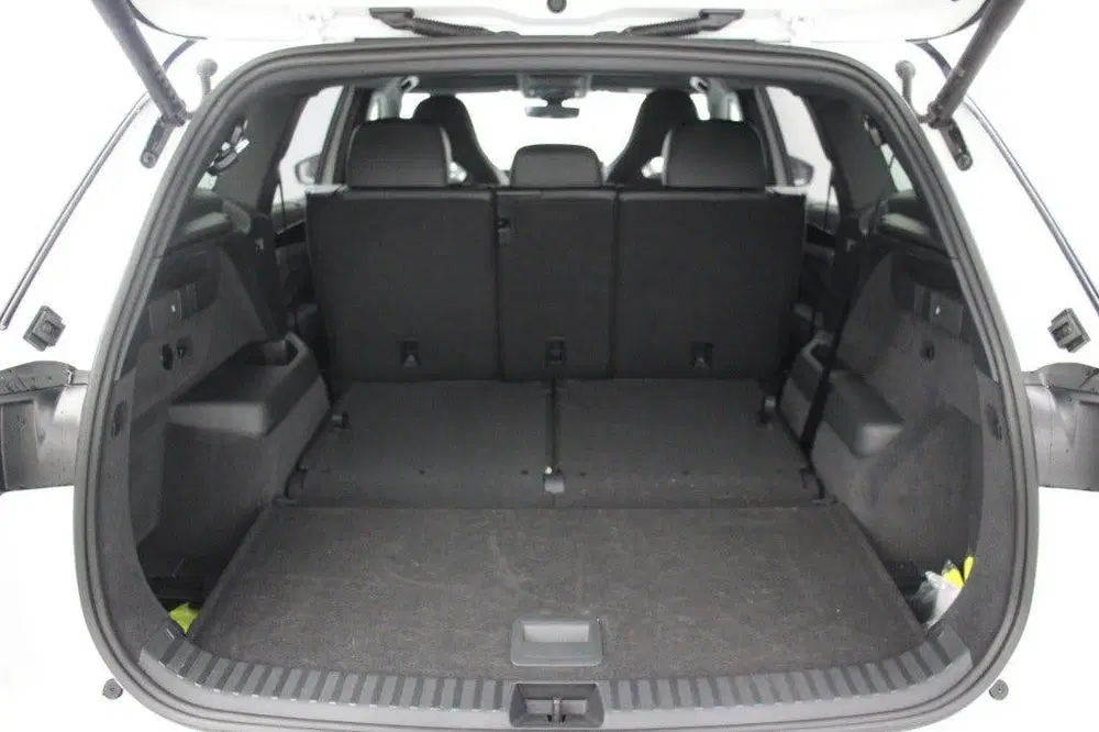 Volkswagen Tayron 1.5 eTSI R-Line Edition 7 Persoons Automaa uit 2025, foto 13