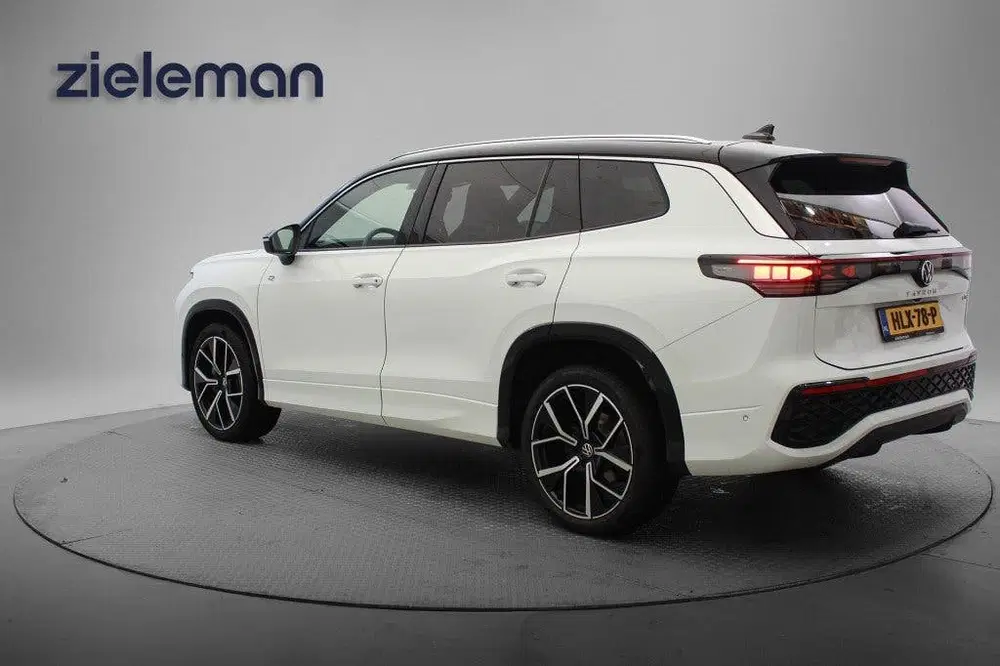 Volkswagen Tayron 1.5 eTSI R-Line Edition 7 Persoons Automaa uit 2025, foto 3