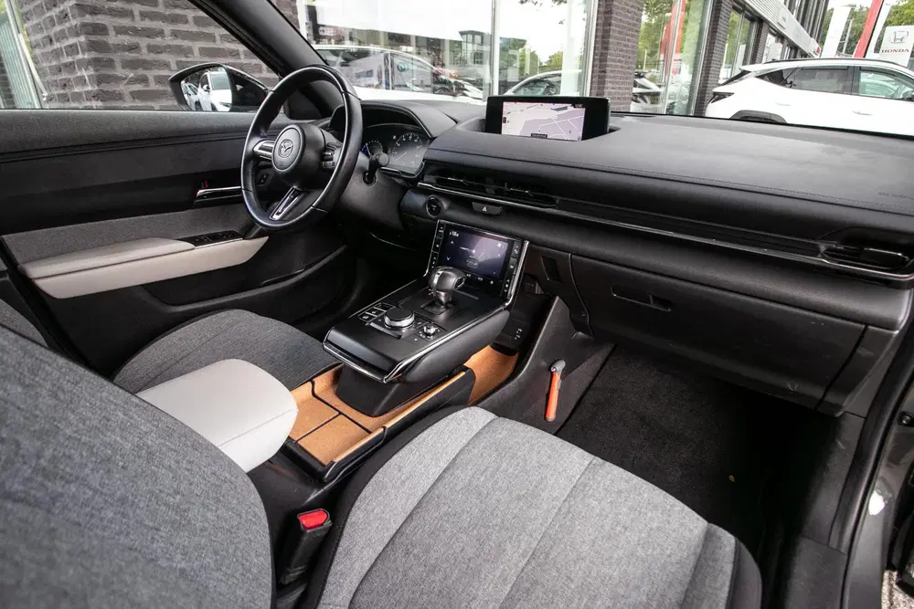 Mazda MX-30 e-SkyActiv EV 145 Prime-line 36 kWh uit 2023, foto 3