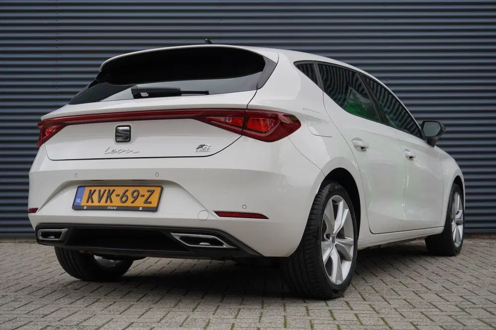 SEAT Leon 1.4 TSI eHybrid 204pk PHEV FR Business Int uit 2022, foto 2