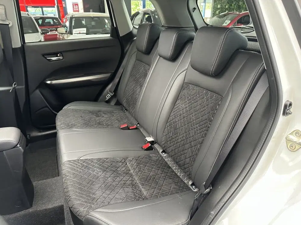 Suzuki Vitara 1.4 Boosterjet Hybride Style [ PANORAMADAK uit 2026, foto 6