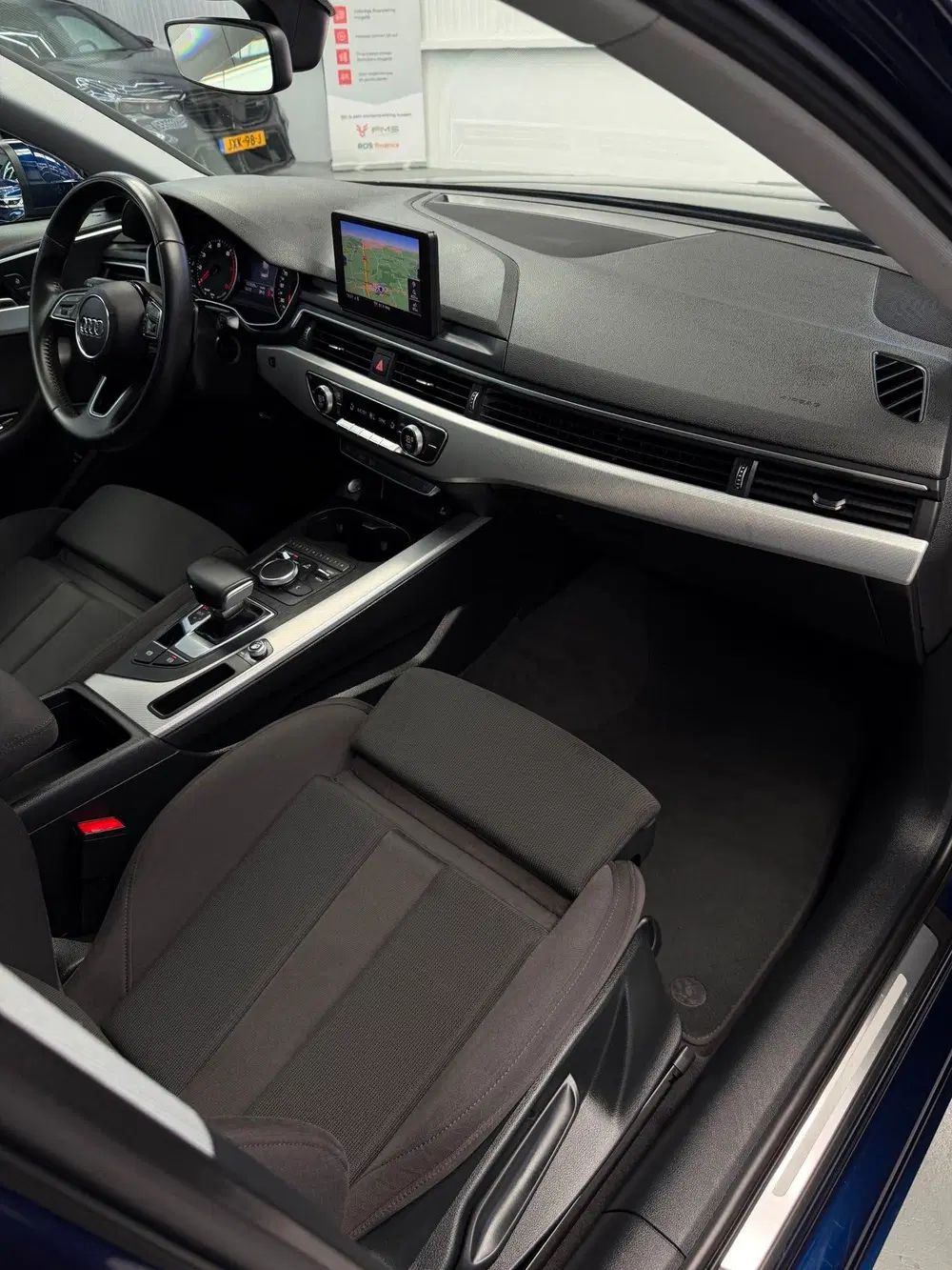 Audi A4 35 TFSI Sport Edition Automaat Bluetooth uit 2019, foto 15