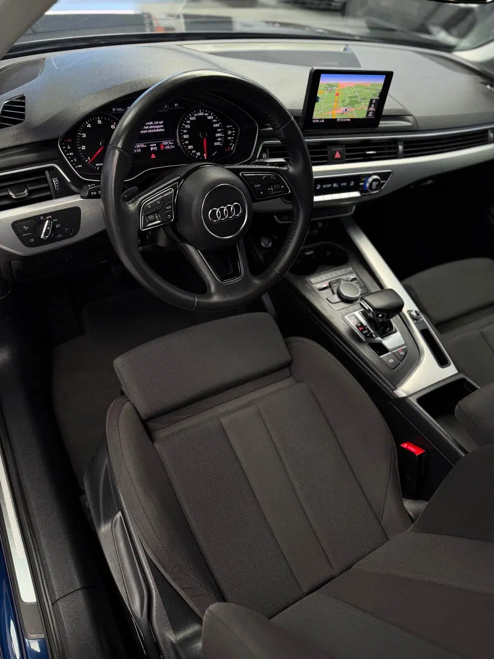 Audi A4 35 TFSI Sport Edition Automaat Bluetooth uit 2019, foto 3