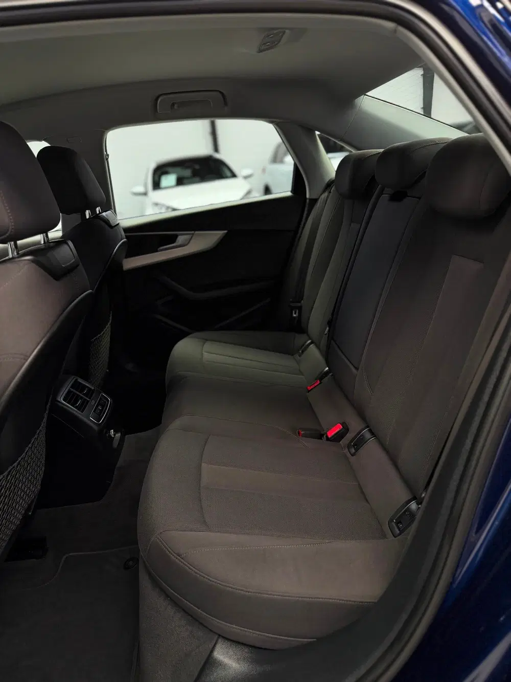 Audi A4 35 TFSI Sport Edition Automaat Bluetooth uit 2019, foto 5