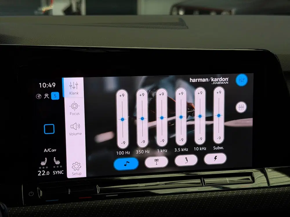 Volkswagen Golf 1.5 eTSI 3x R-Line CarPlay Panorama uit 2023, foto 10