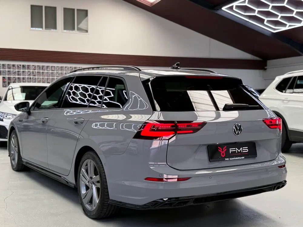 Volkswagen Golf 1.5 eTSI 3x R-Line CarPlay Panorama uit 2023, foto 14